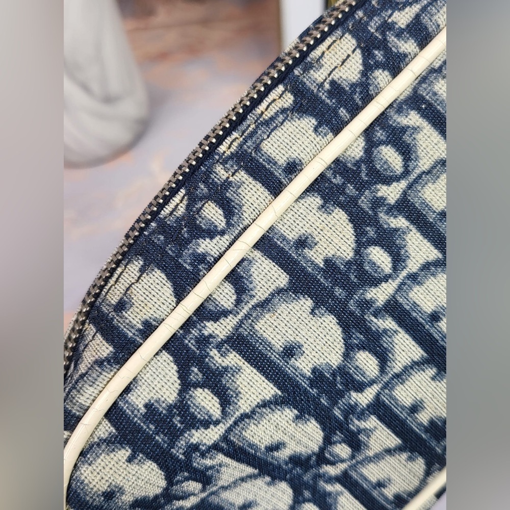 Christian dior trotter zip pouch - Picture 14 of 17
